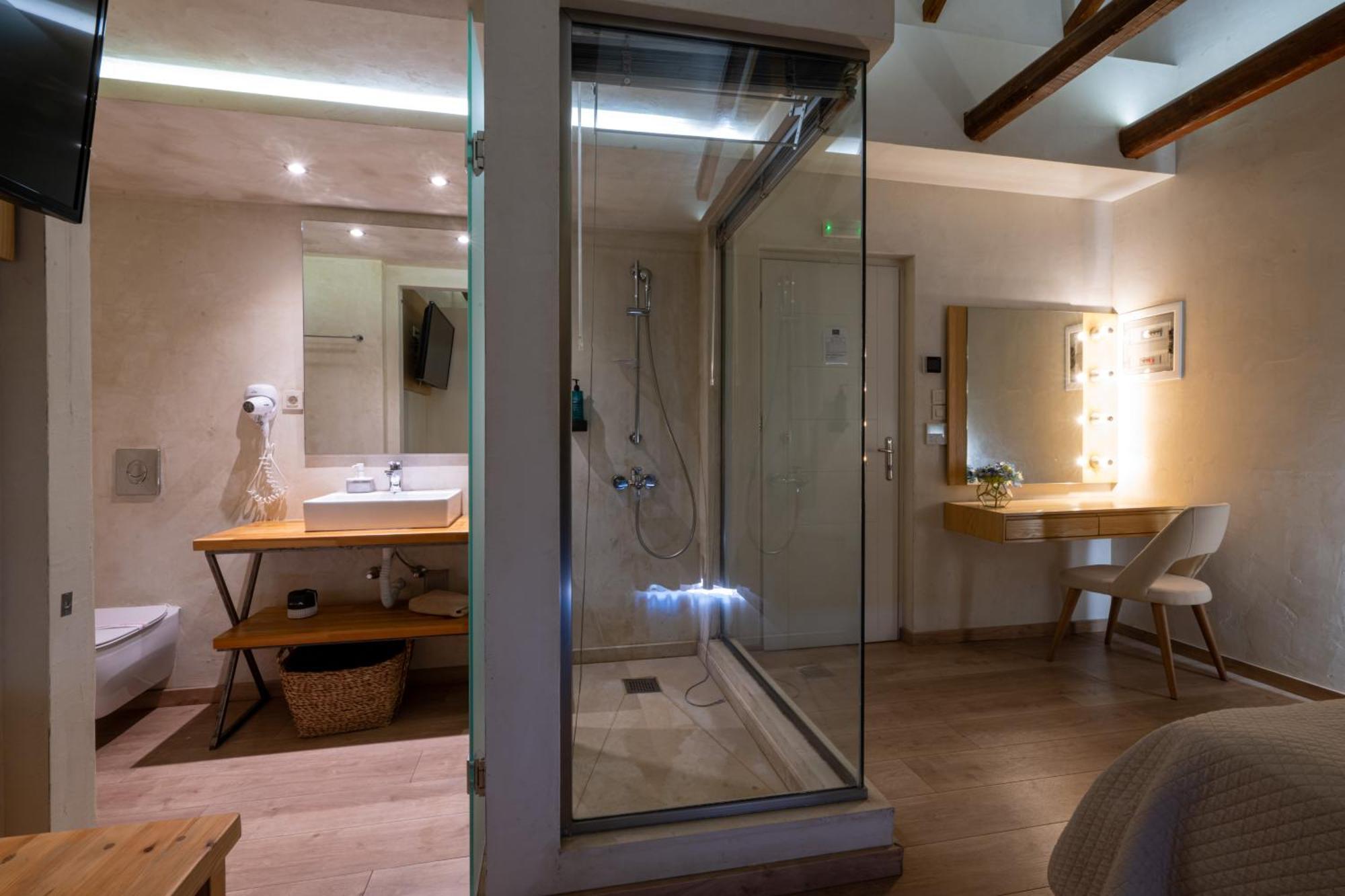 Panellinion Luxury Rooms Каламата Екстер'єр фото