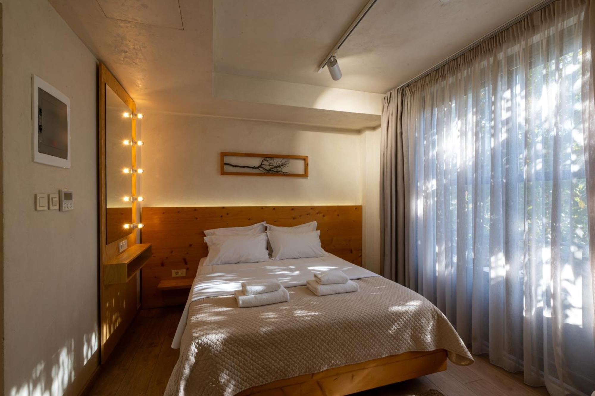Panellinion Luxury Rooms Каламата Екстер'єр фото