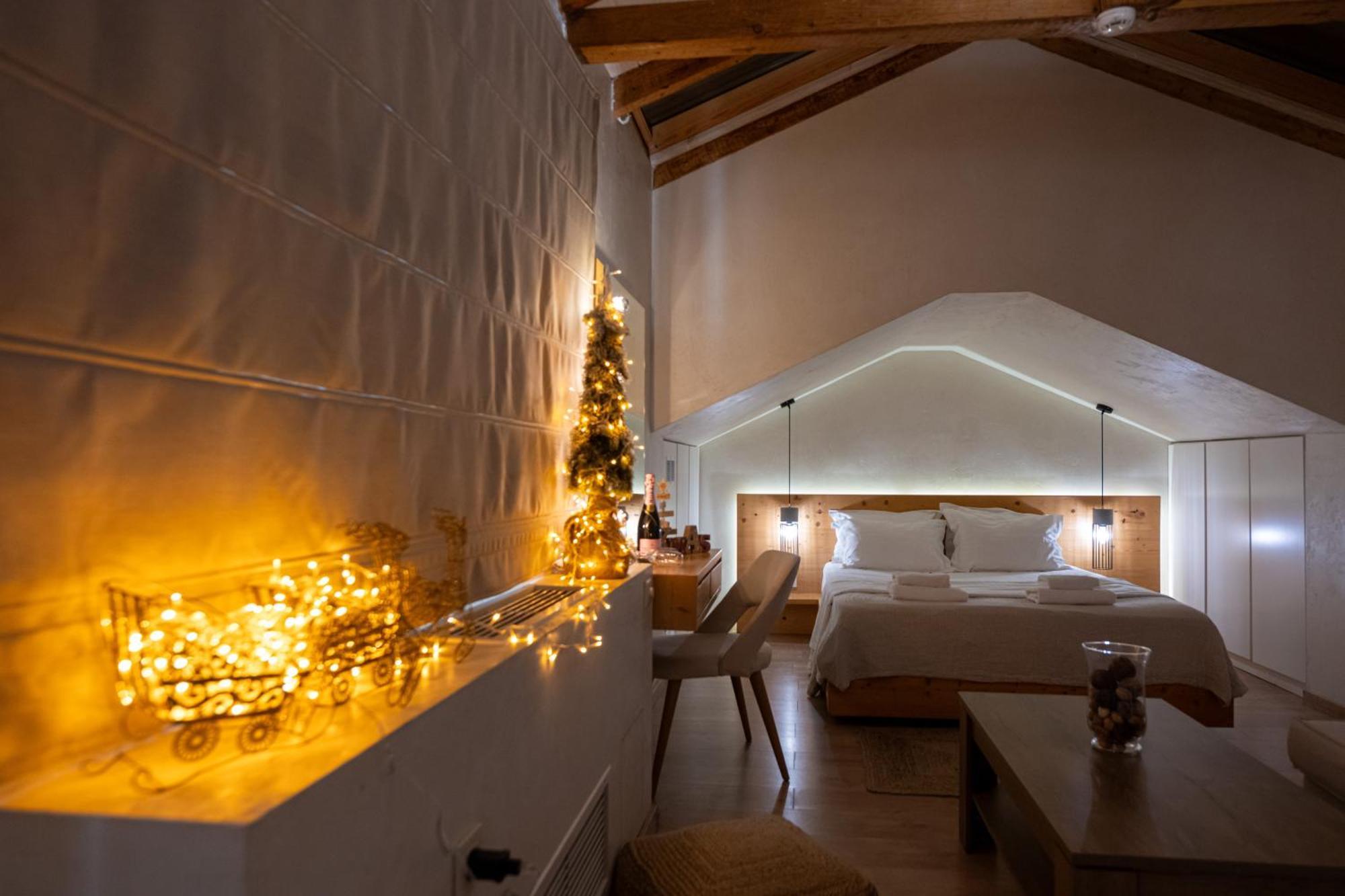 Panellinion Luxury Rooms Каламата Екстер'єр фото