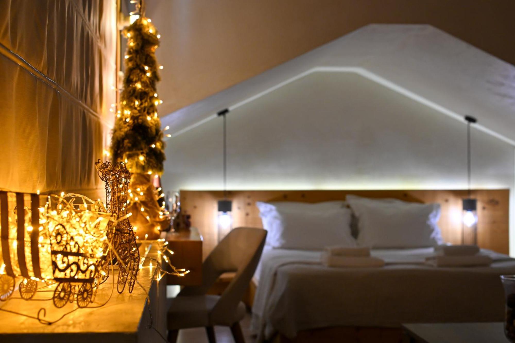 Panellinion Luxury Rooms Каламата Екстер'єр фото